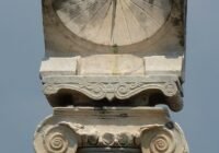 Ancient timekeeping methods showing how people told time without clocks using sundials, water clocks, stars, candles, and incense.