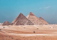 the pyramids of giza are in the desert